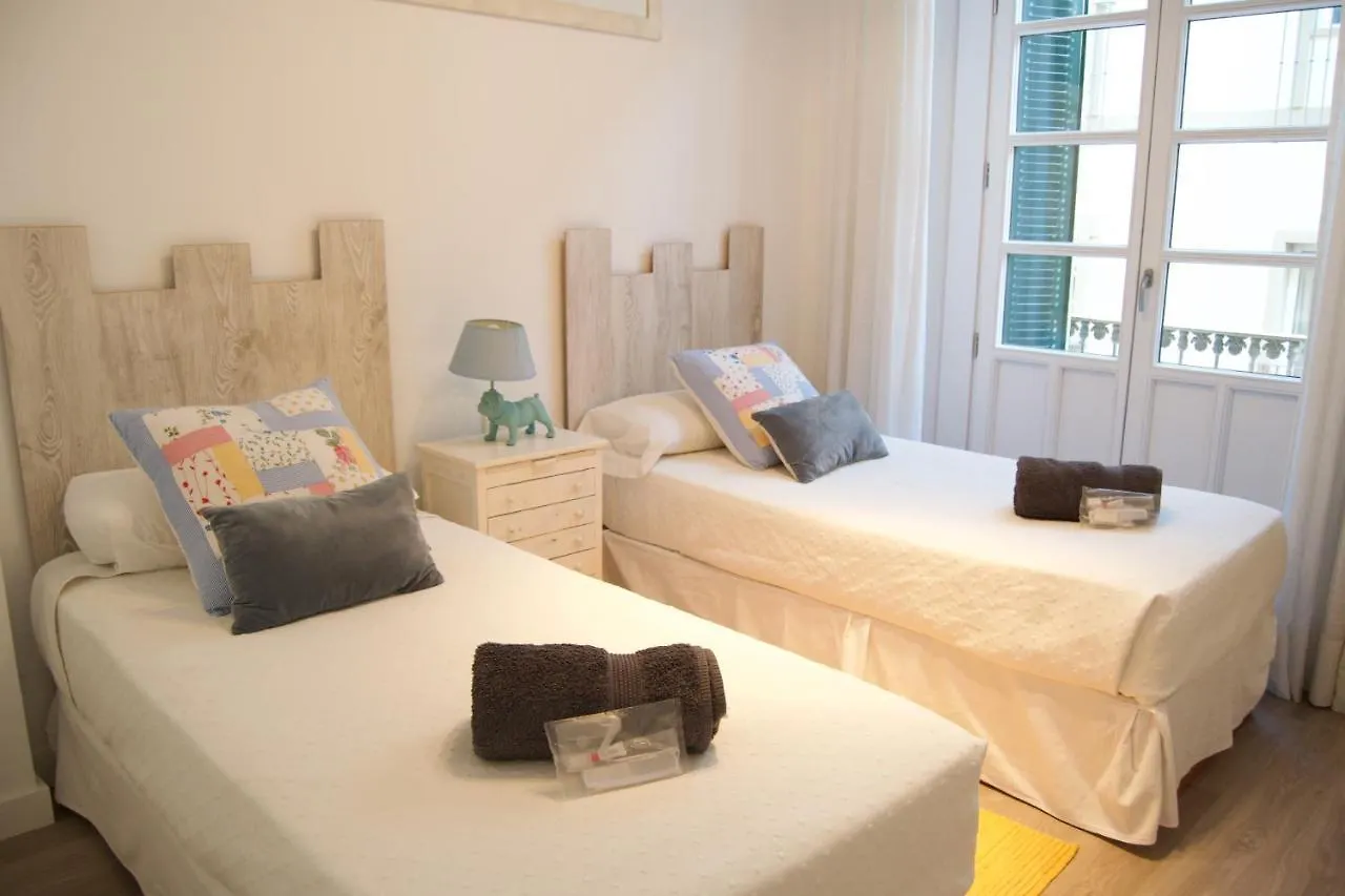 Julieta Historical Apartment By Alohamalaga