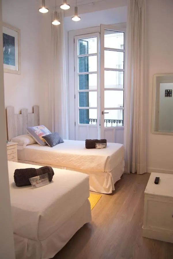 Julieta Historical Apartment By Alohamalaga