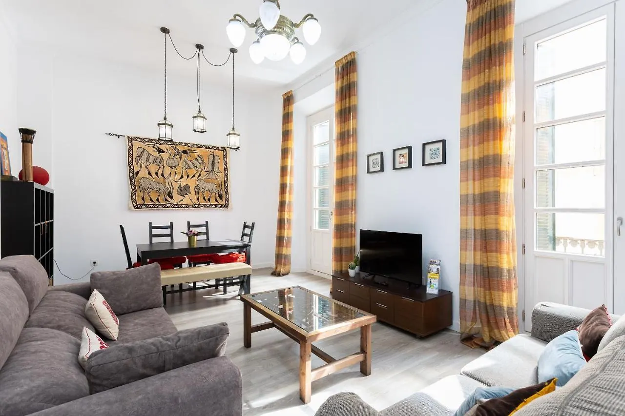 Julieta Historical Apartment By AlohaMálaga